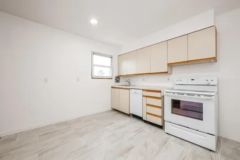 101 Monroe Street Amityville NY 11701