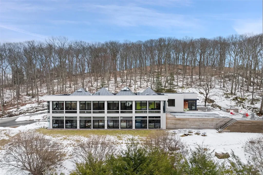 250 Hook Road Bedford NY 10506