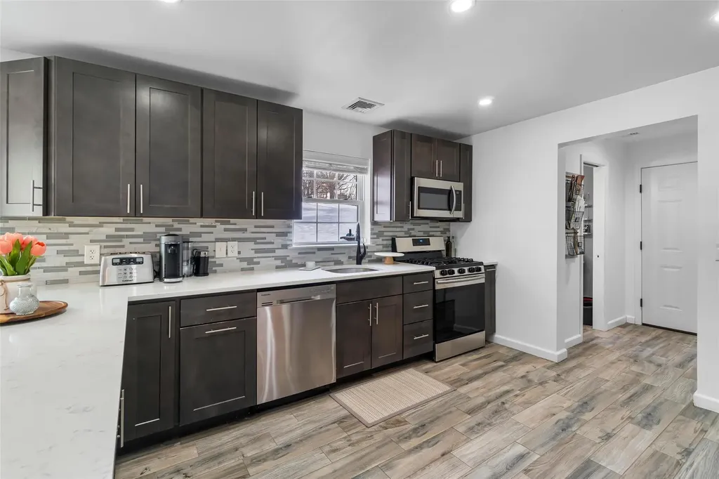 70 Glenmere Avenue Florida NY 10921