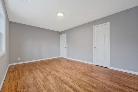 250 Meucci Avenue Copiague NY 11726