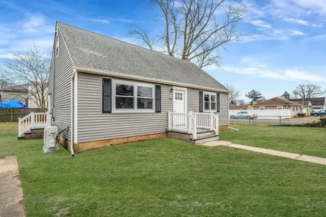 250 Meucci Avenue Copiague NY 11726