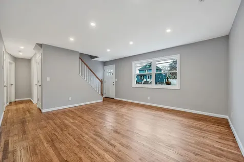 250 Meucci Avenue Copiague NY 11726