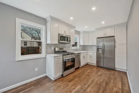 250 Meucci Avenue Copiague NY 11726