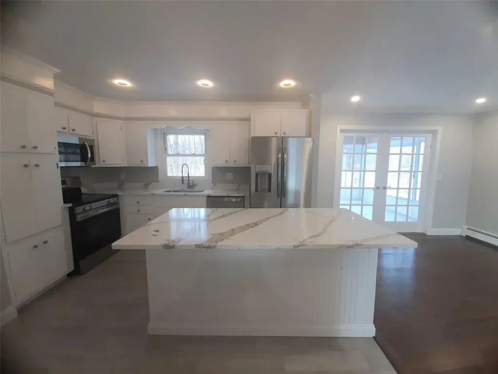 62 Holt Road Hyde Park NY 12538