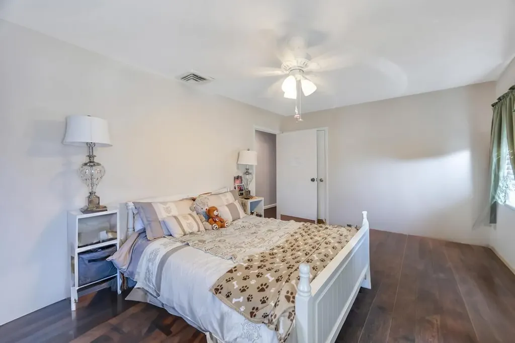 3 Maywood Lane Coram NY 11727
