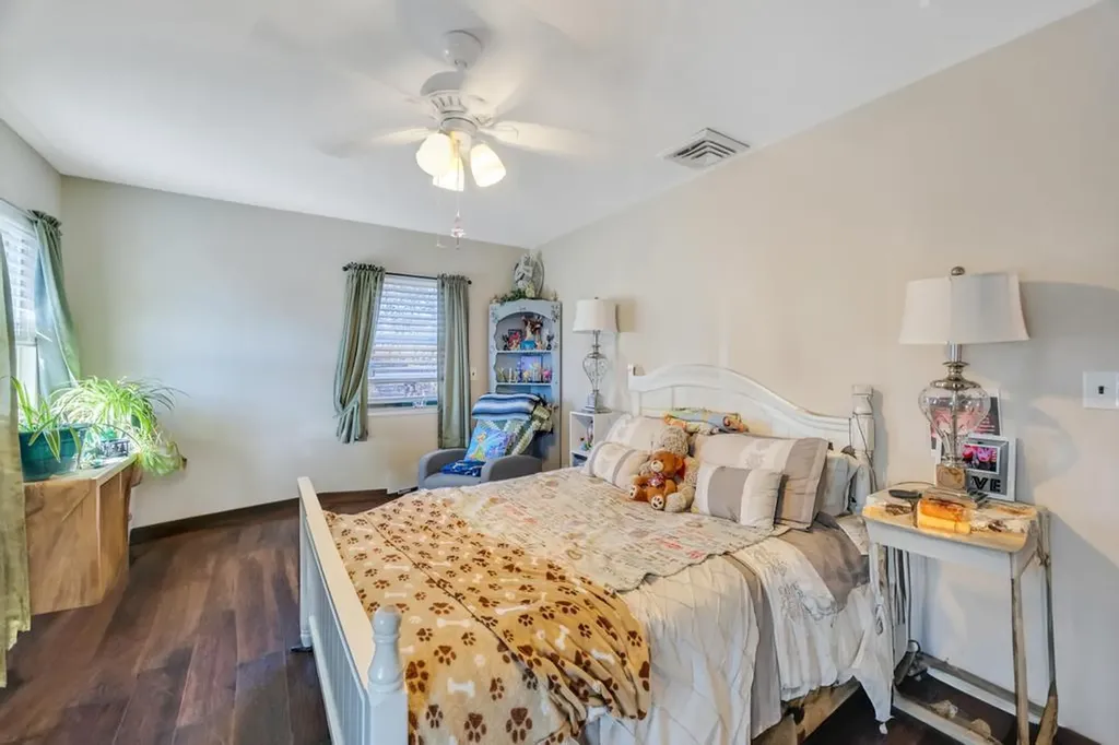 3 Maywood Lane Coram NY 11727