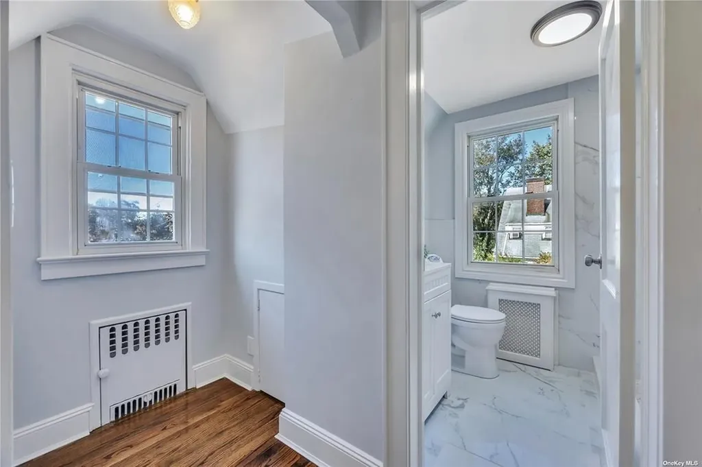 88 Manor Avenue Hempstead NY 11550