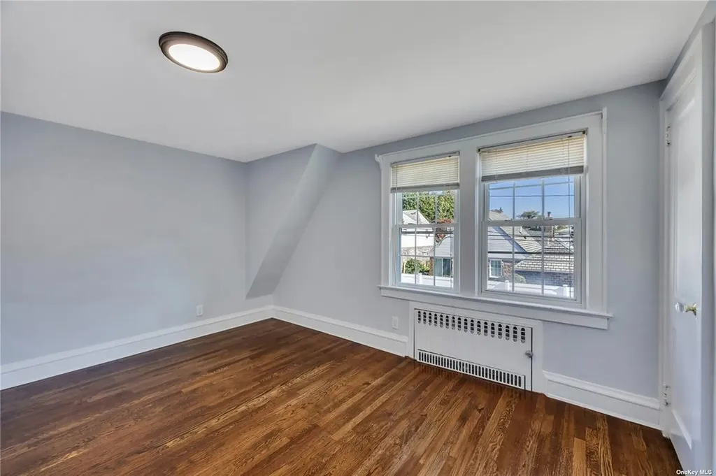 88 Manor Avenue Hempstead NY 11550