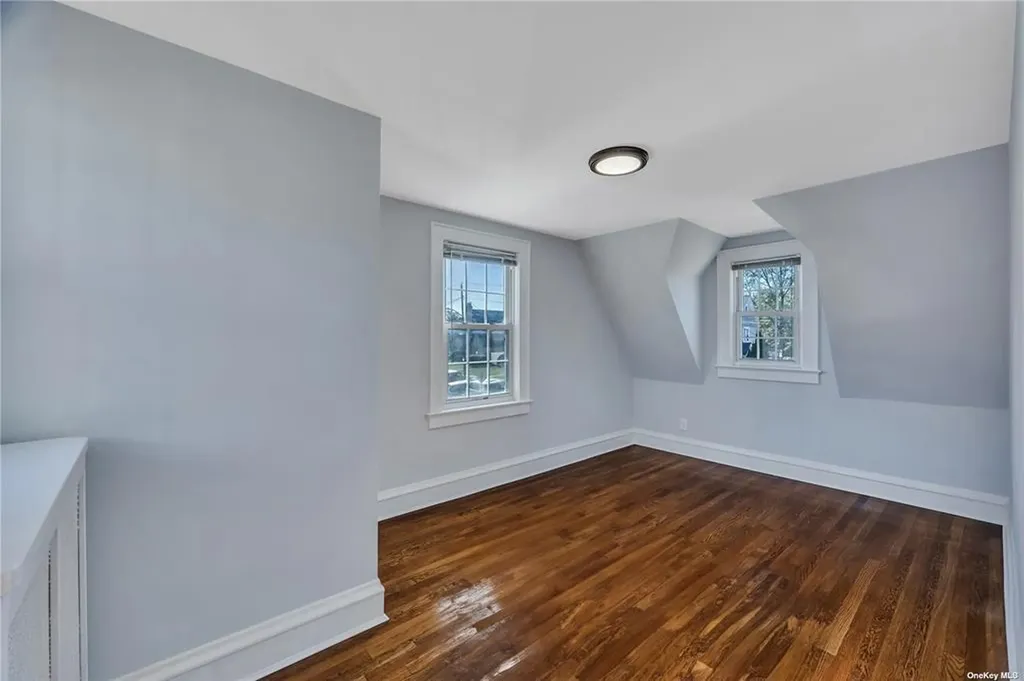 88 Manor Avenue Hempstead NY 11550