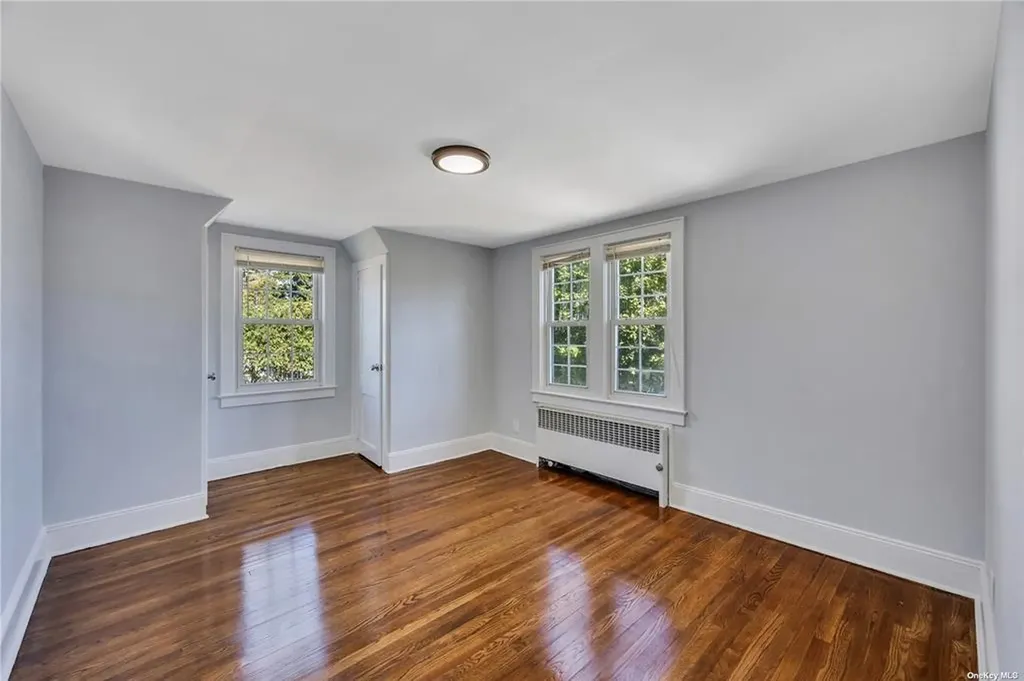 88 Manor Avenue Hempstead NY 11550