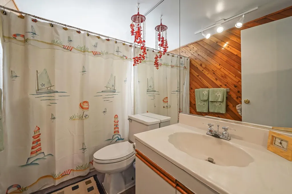 5 Wendy Road Coram NY 11727