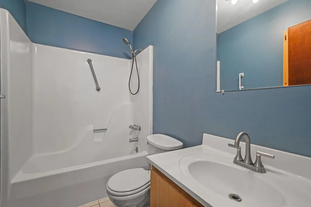 5 Wendy Road Coram NY 11727
