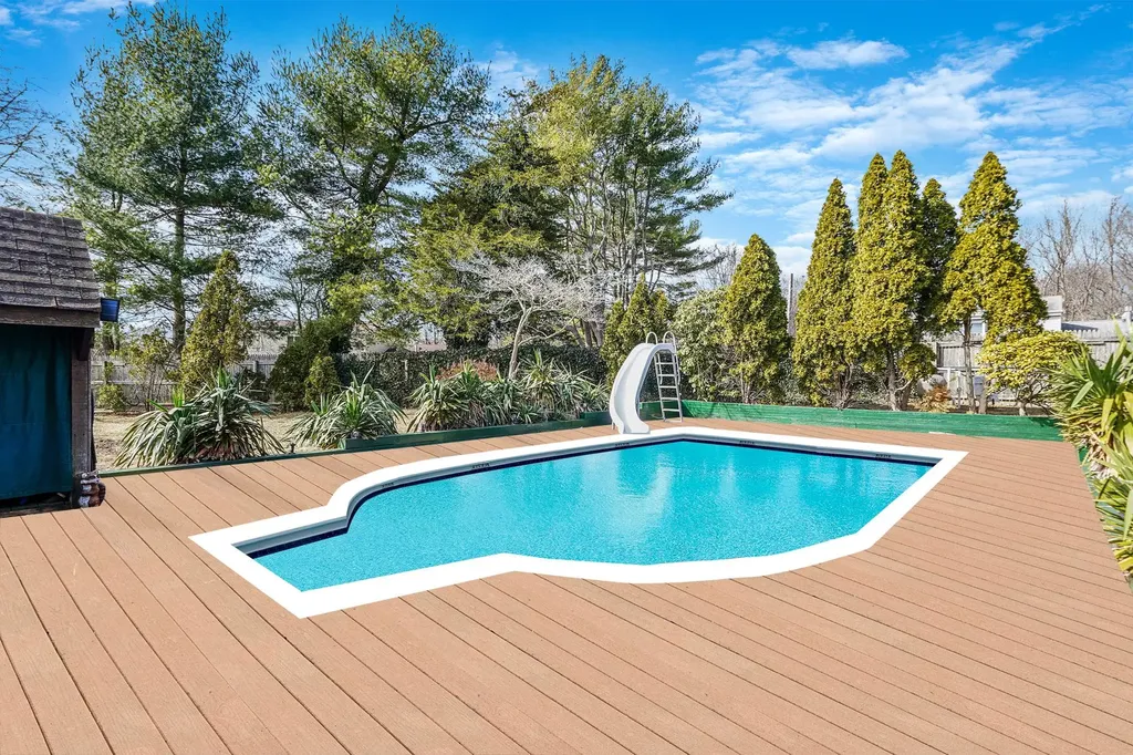 5 Wendy Road Coram NY 11727