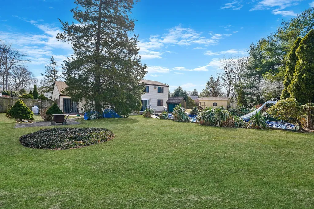 5 Wendy Road Coram NY 11727