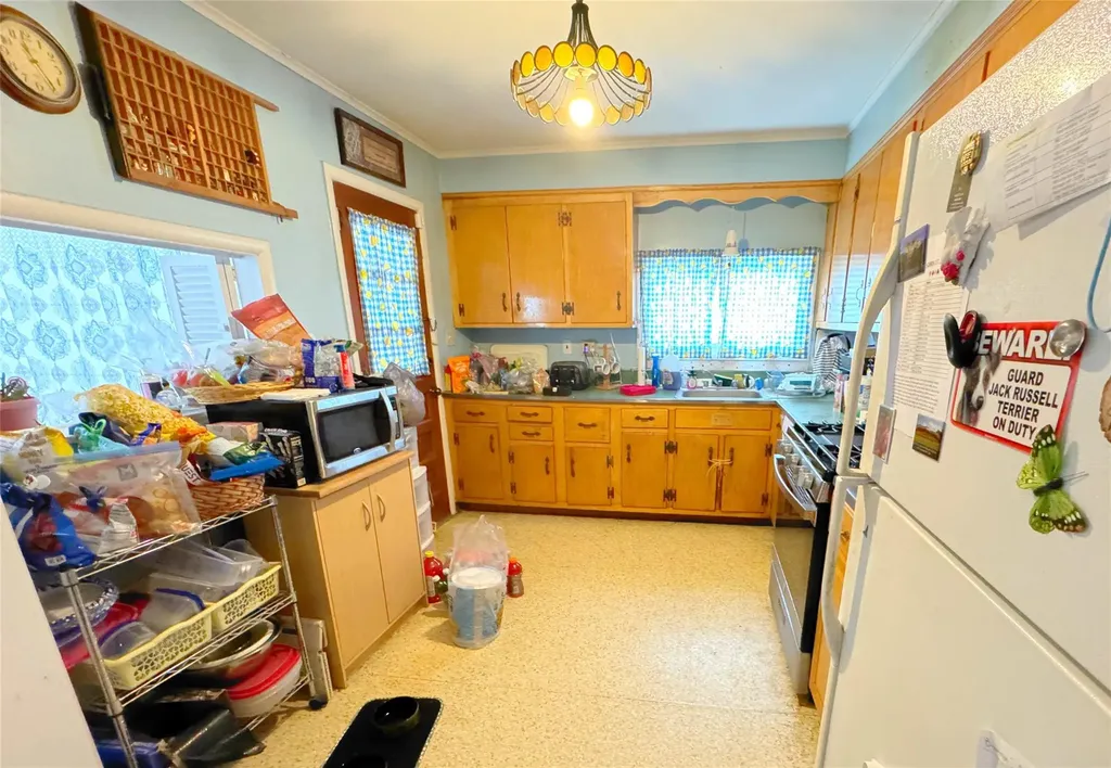 63 Whittier Boulevard Poughkeepsie NY 12603