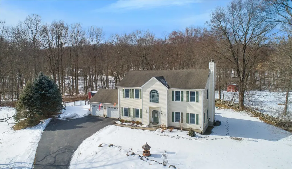 9 Pheasant Run Road Putnam Valley NY 10579