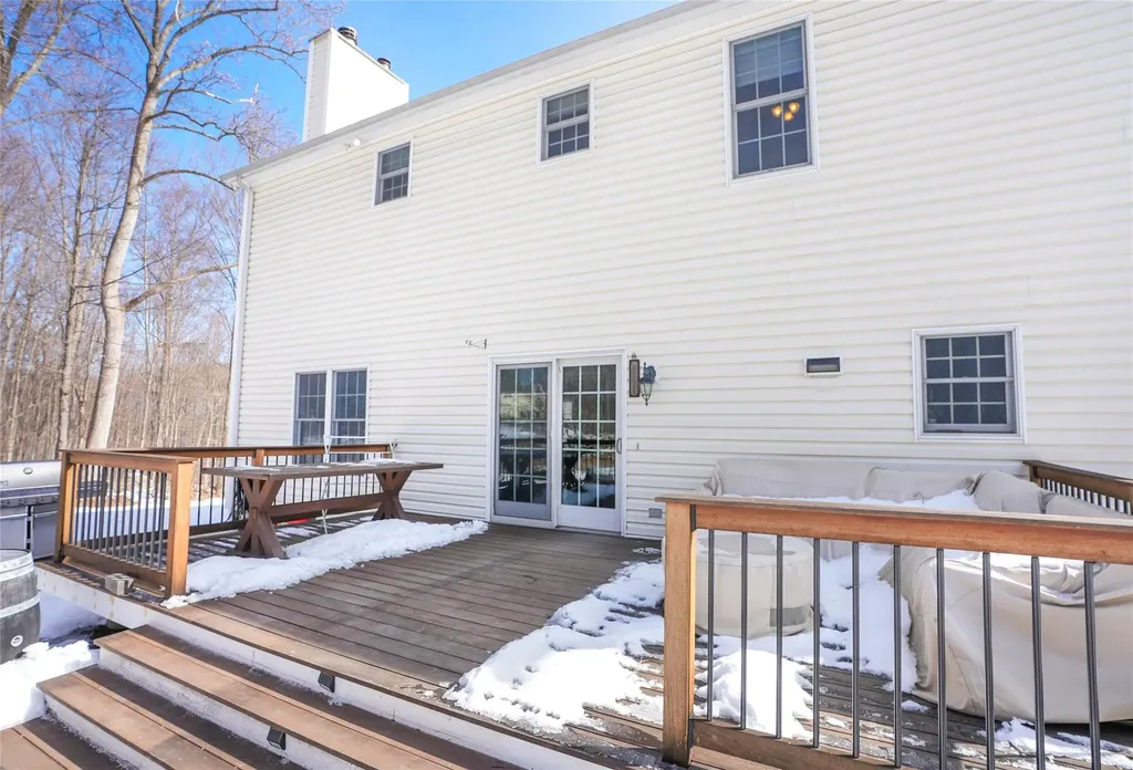 9 Pheasant Run Road Putnam Valley NY 10579