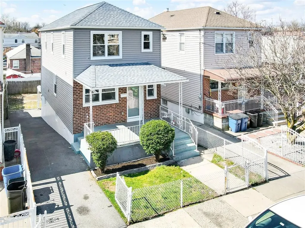 1017 Swinton Avenue Bronx NY 10465