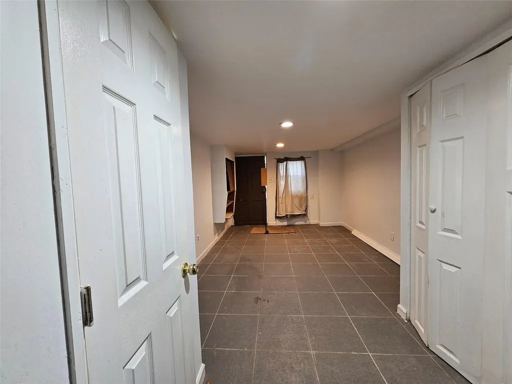 1154 E 101st Street Brooklyn NY 11236
