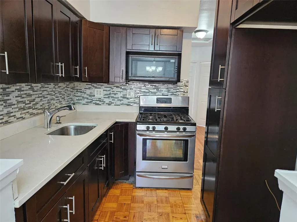 1154 E 101st Street Brooklyn NY 11236
