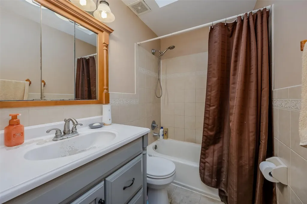 617 Hawkins Road Selden NY 11784