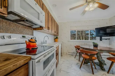 97 Sammis Avenue Deer Park NY 11729