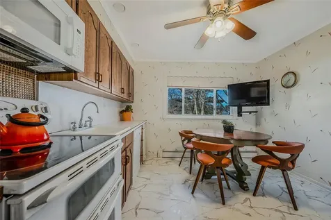 97 Sammis Avenue Deer Park NY 11729
