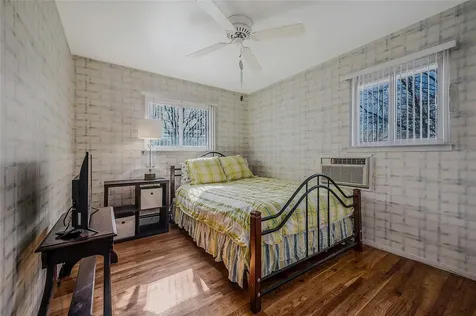 97 Sammis Avenue Deer Park NY 11729