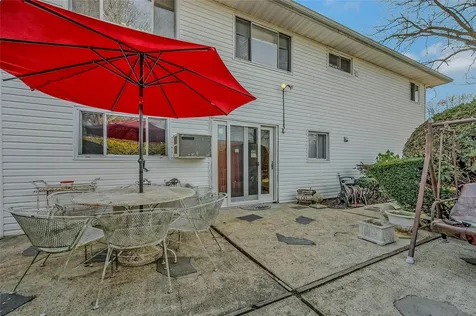 97 Sammis Avenue Deer Park NY 11729