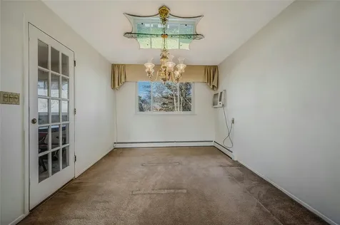97 Sammis Avenue Deer Park NY 11729