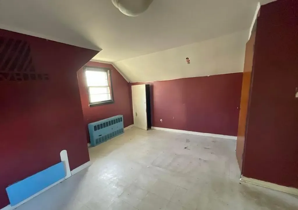 55 S Brookside Avenue Freeport NY 11520