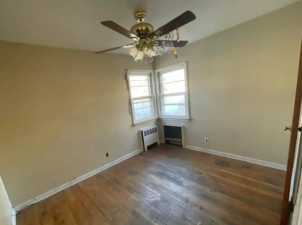 55 S Brookside Avenue Freeport NY 11520