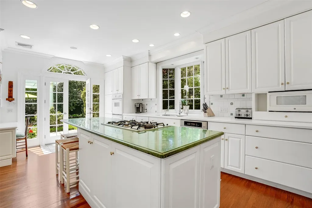 472 Purchase Street Rye NY 10580