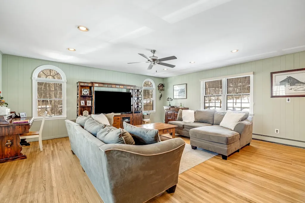 9 Edgewood Drive Katonah NY 10536