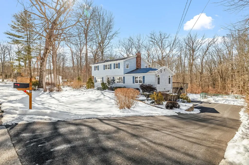 9 Edgewood Drive Katonah NY 10536