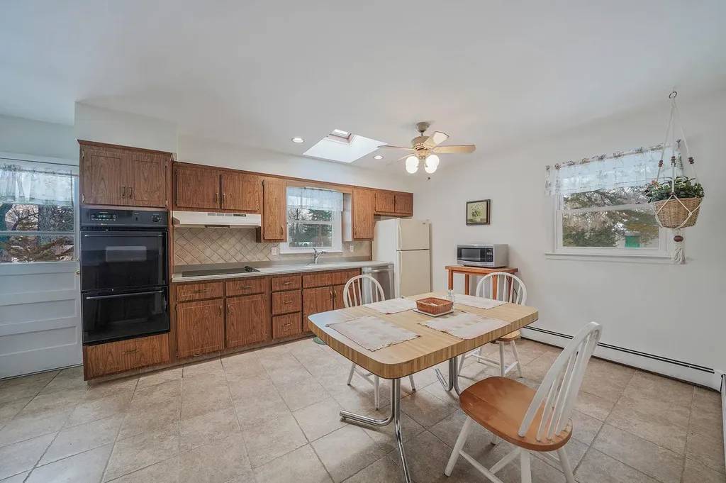 4 Burford Drive Commack NY 11725