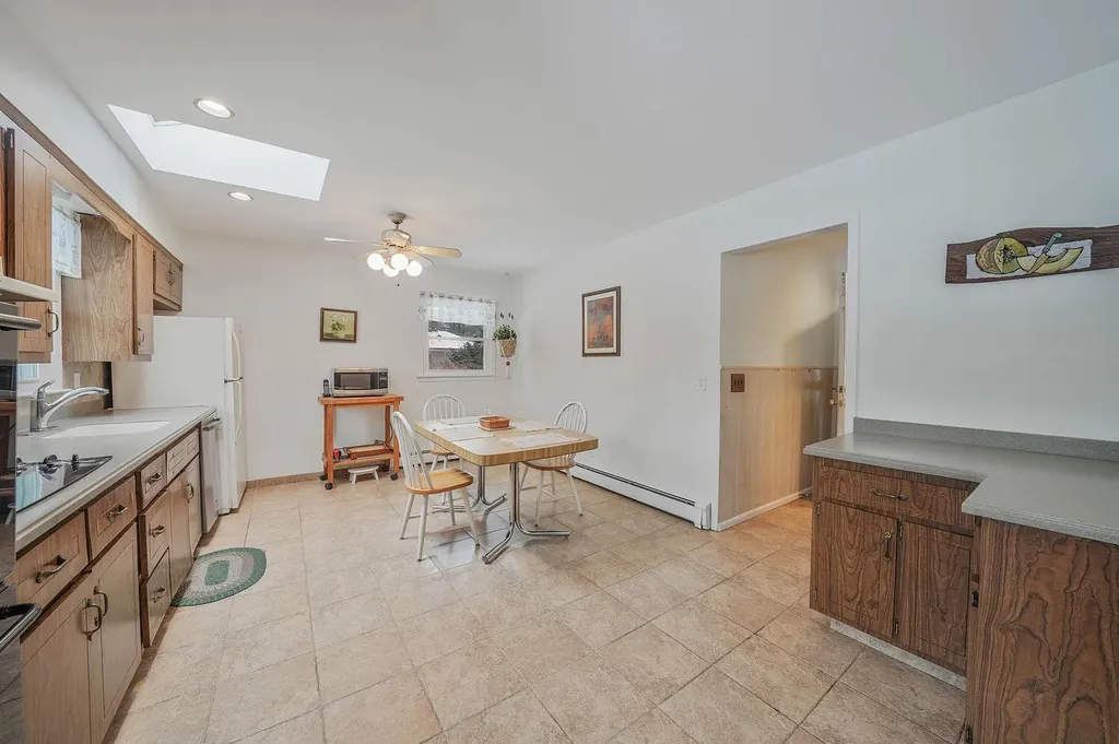 4 Burford Drive Commack NY 11725