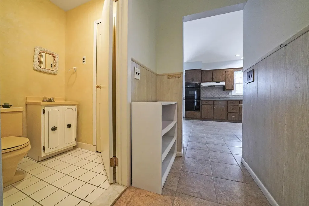 4 Burford Drive Commack NY 11725