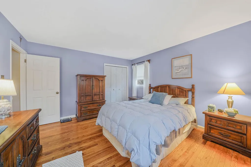 4 Burford Drive Commack NY 11725