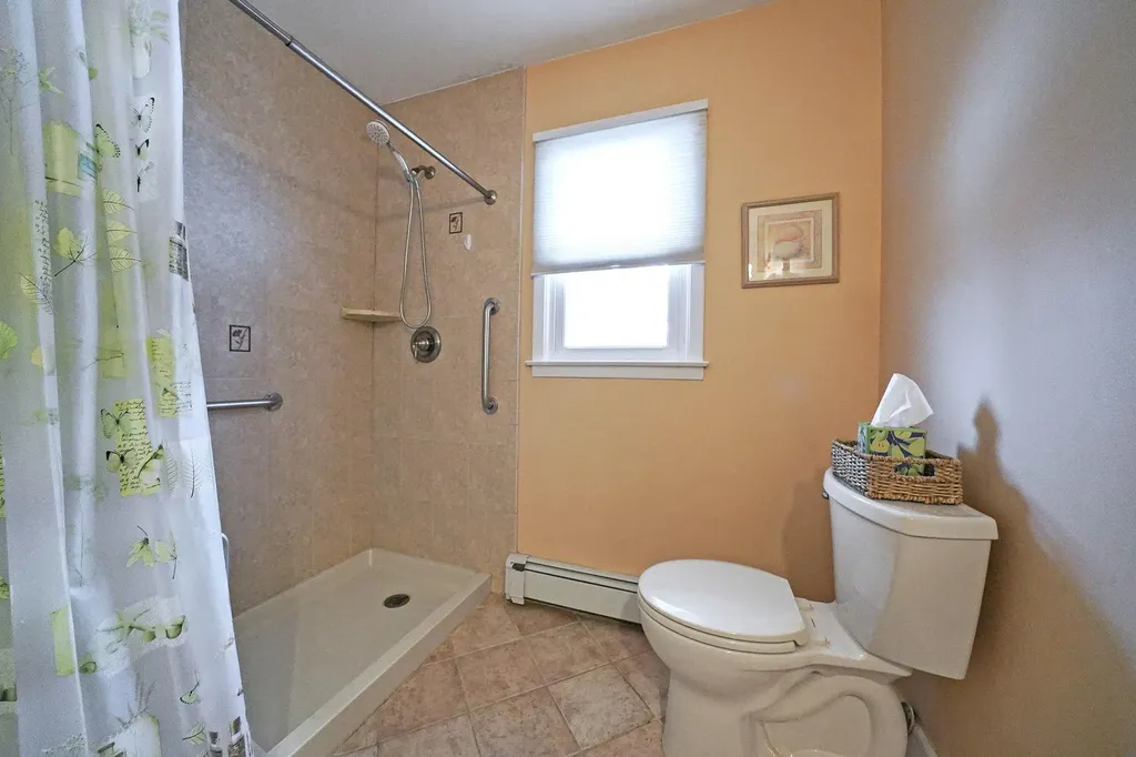 4 Burford Drive Commack NY 11725