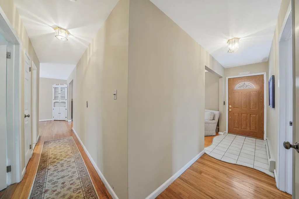4 Burford Drive Commack NY 11725