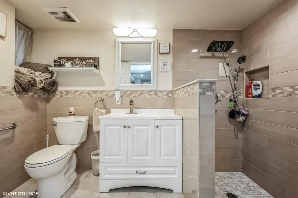 4613 193rd Street Flushing NY 11358