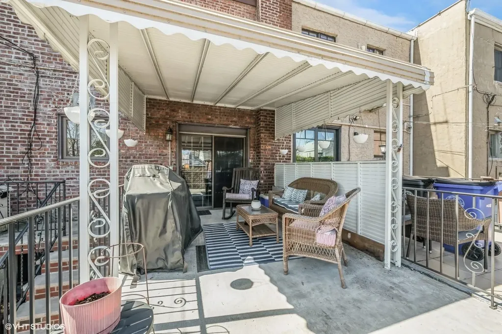 4613 193rd Street Flushing NY 11358