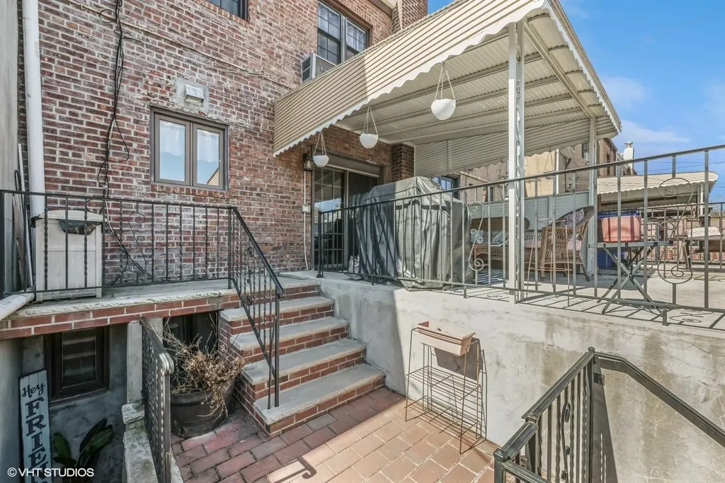 4613 193rd Street Flushing NY 11358