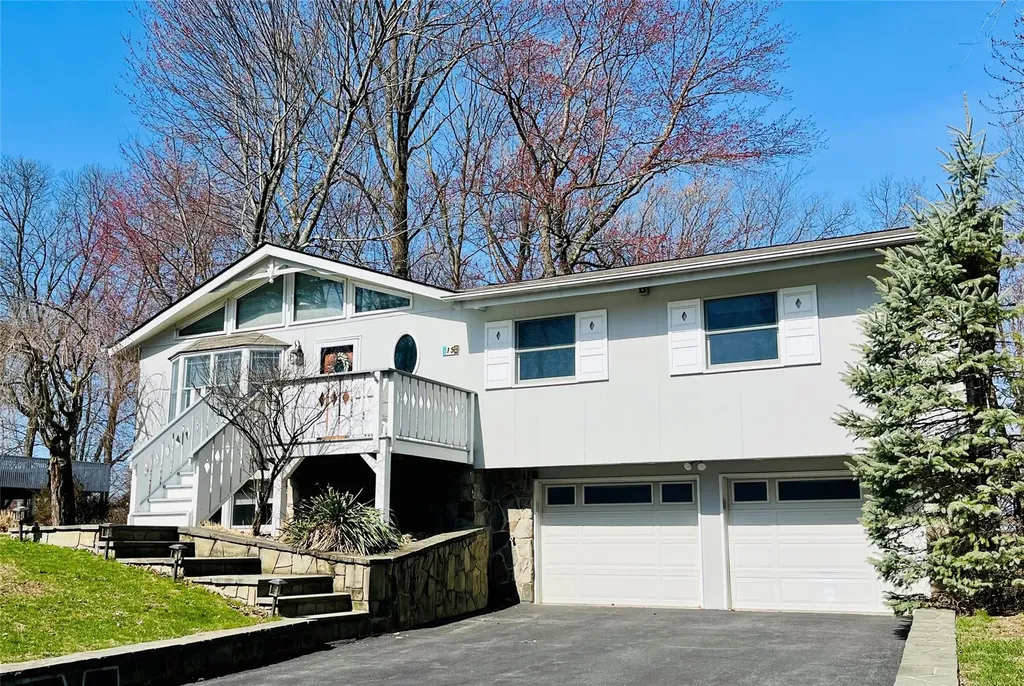 15 Forge Road Monroe NY 10950