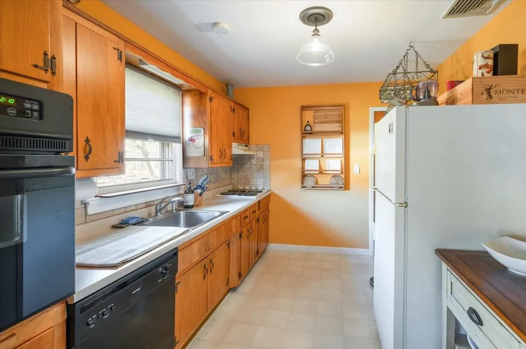 23 Yaphank Avenue Brookhaven NY 11719