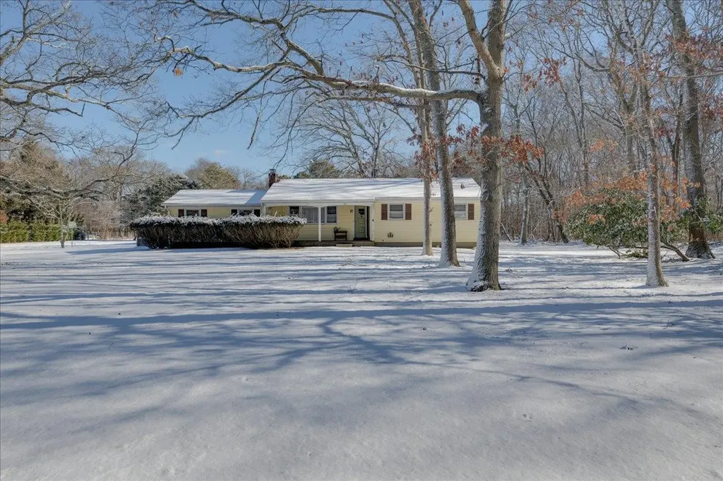 23 Yaphank Avenue Brookhaven NY 11719
