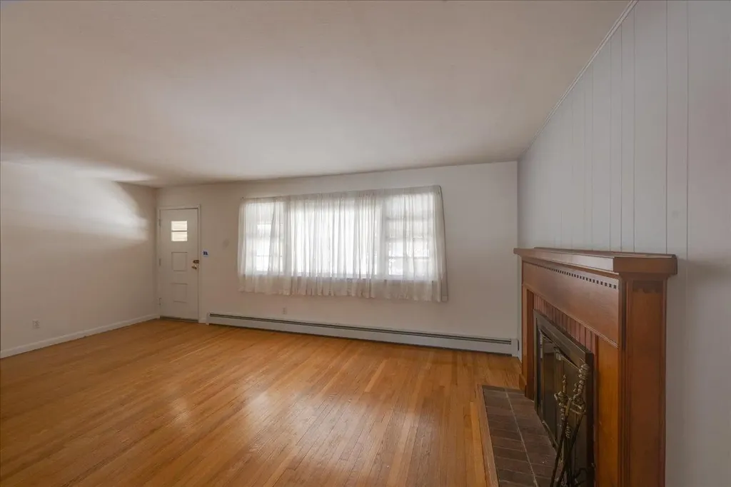 23 Yaphank Avenue Brookhaven NY 11719