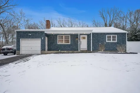 23 Zenith Road Rocky Point NY 11778