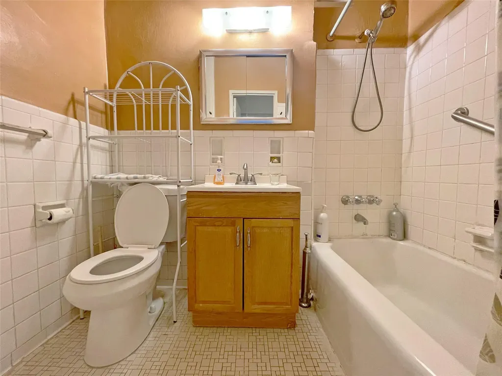 144-30 Sanford Avenue Flushing NY 11355